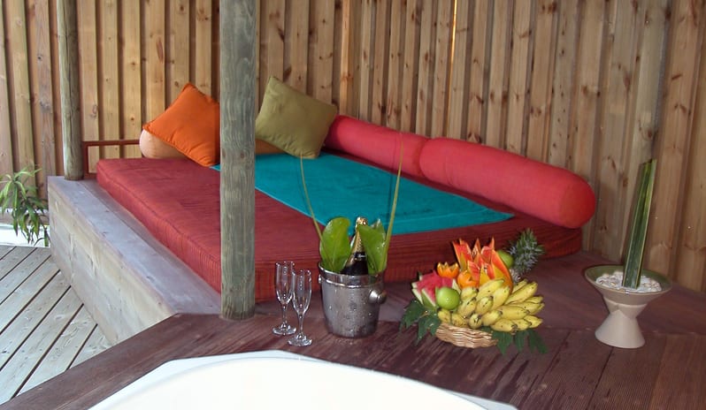 Komandoo Island Resort & Spa-Jacuzzi Beach Villa outdoor bath_1017